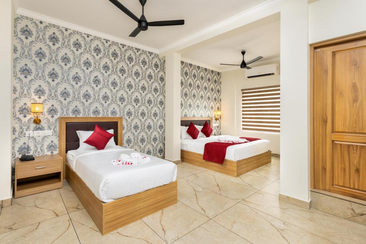 Esaa Airport Hotel Kochi Exterior photo